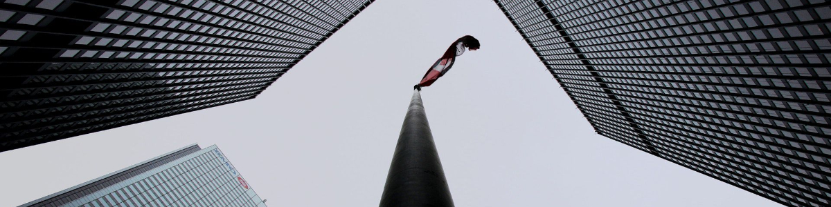 解密香港借記卡：如何申請和使用香港借記卡